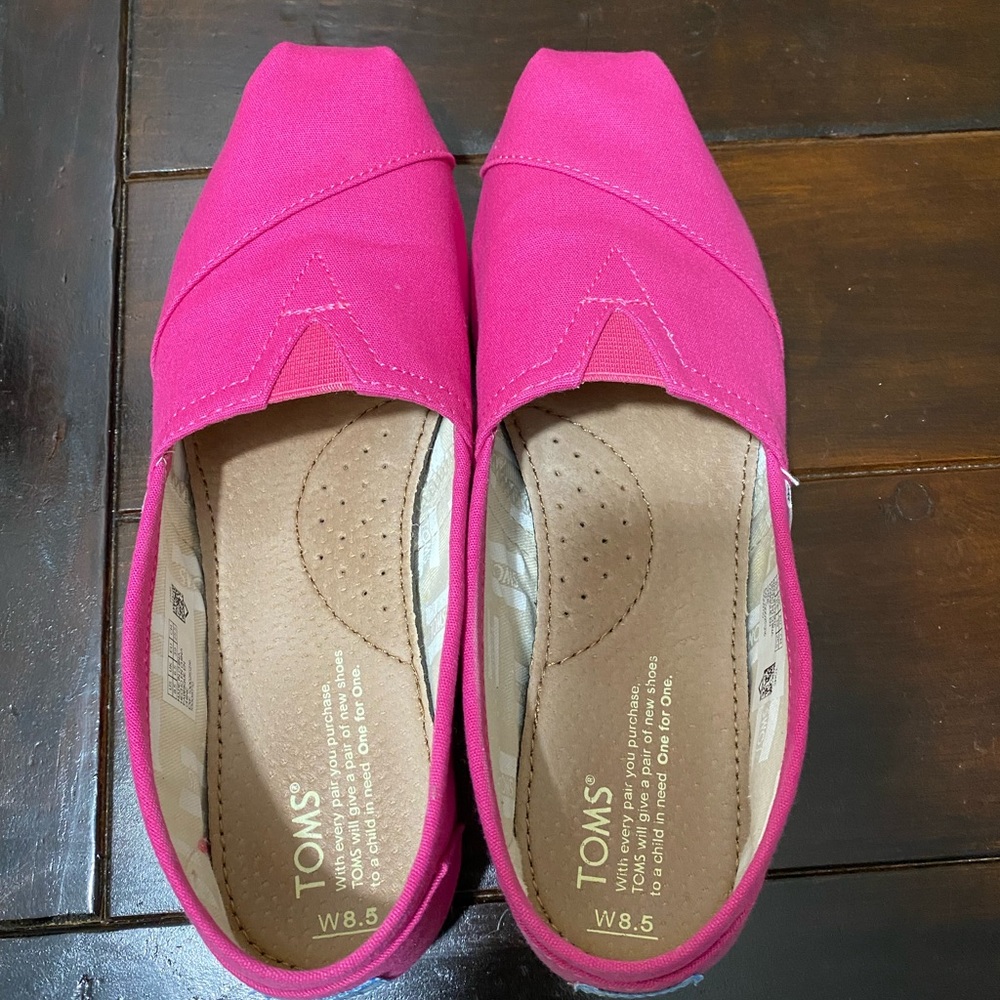 Tom’s size 8.5 only worn a few times - Picture 3 of 5